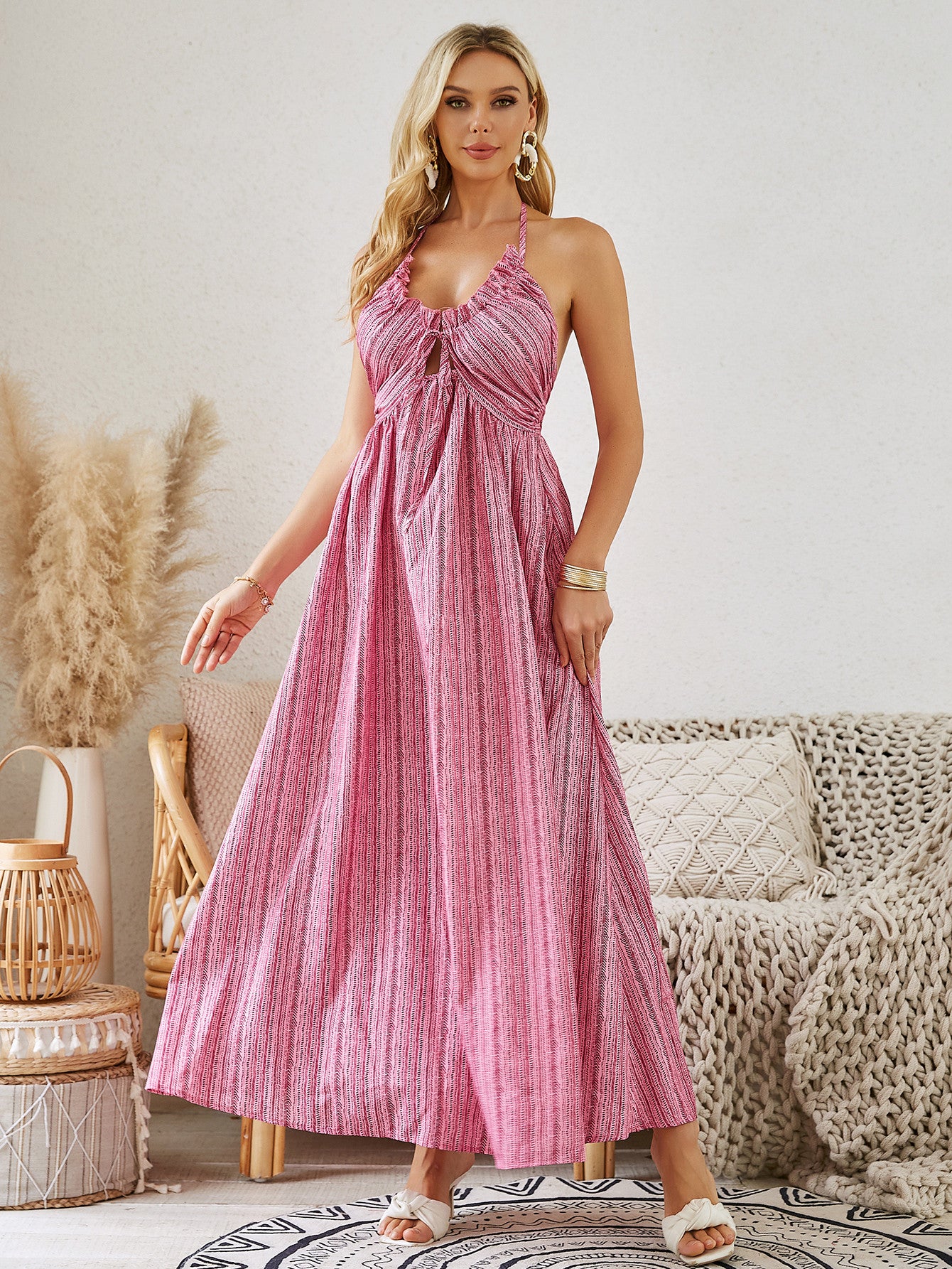 Robe longue bohème à licou - Robe de plage fluide sans manches pour femme