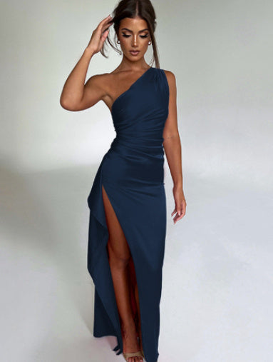 Robe longue slim à une épaule