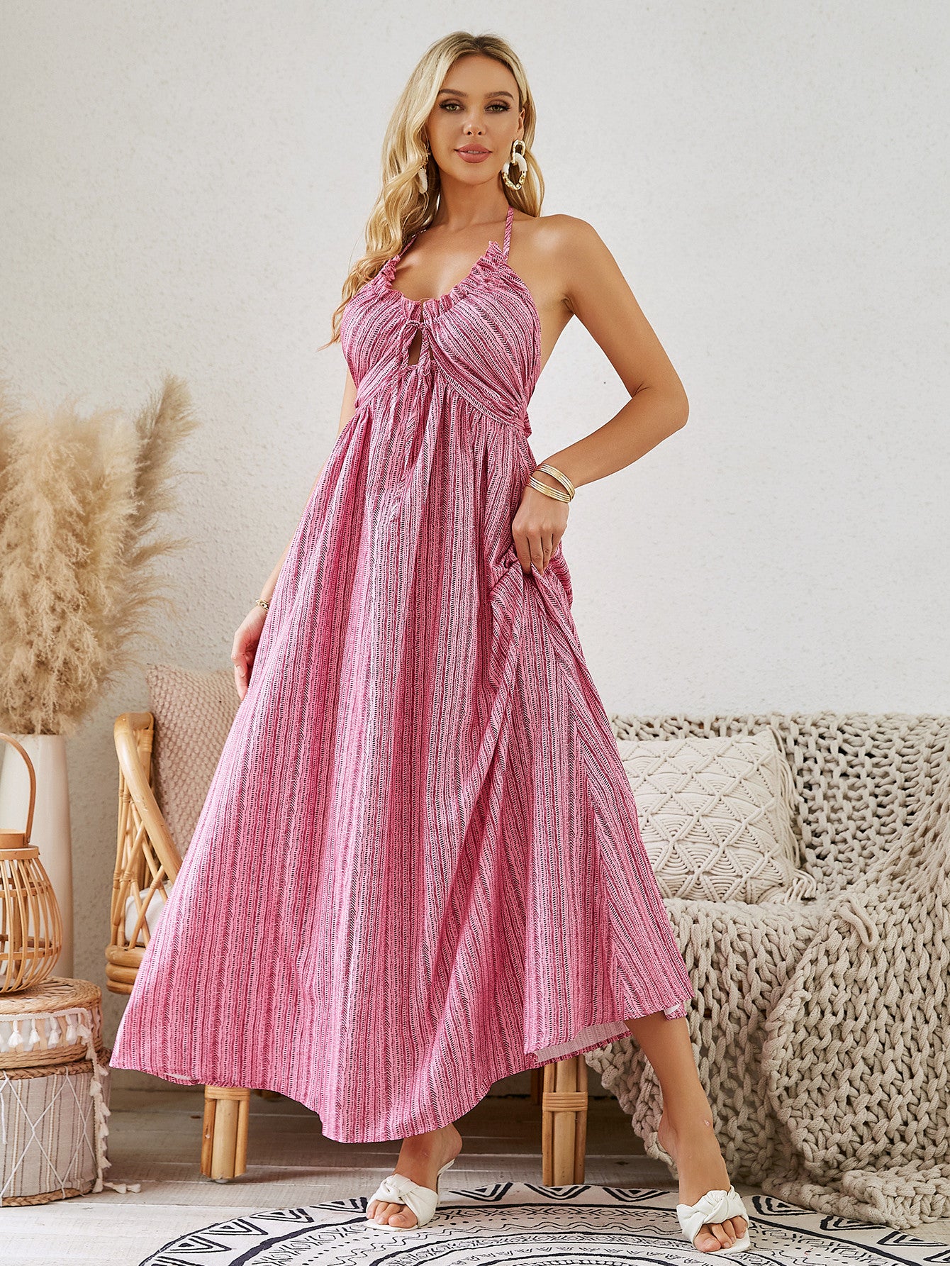 Robe longue bohème à licou - Robe de plage fluide sans manches pour femme